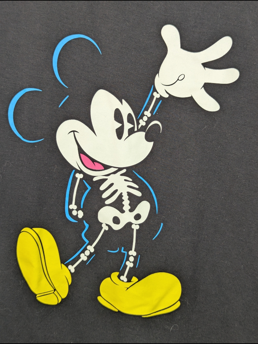 Halloween Disney Black Tee with Mickey Skeleton Graphic and Yellow Shoes 2xl - Picture 2 of 5
